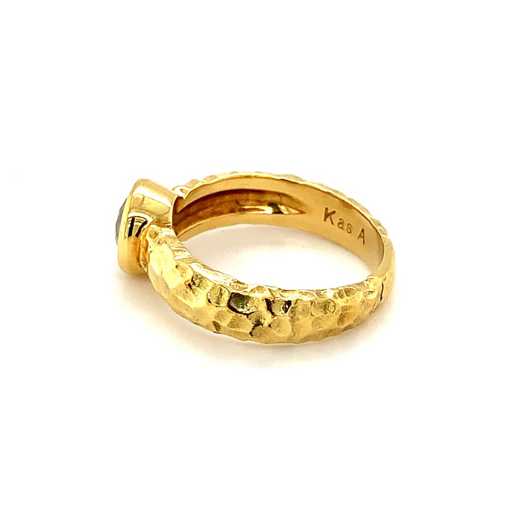Kanakapushyaragam Gold Ungaram Design | Gold Yellow Sapphire Ring | Gold  Lakshmi Balaji - YouTube